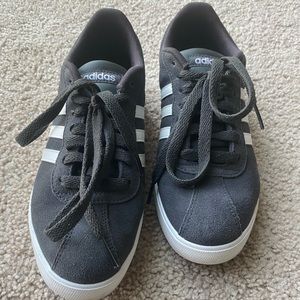 👟Adidas Grey Suede Classic Sneaker👟